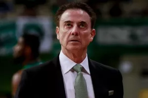 Πιτίνο: "Ο Γιαννακόπουλος απειλήθηκε στο ΣΕΦ από οπαδό με χειροβομβίδα"!