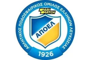 ΧΑΙΡΕΤΙΖΕΙ τη μείωση στους ξένους