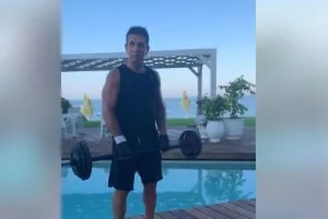 ΒΙΝΤΕΟ/Μάθημα... από Τορναρίτη: "Είμαστε όλοι ηθοποιοί" 