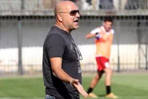 «Το πρόβλημα του Άρη είναι το ban, δεν θέλω κανέναν Ολυμπιακό να μας κάνει μεταγραφές»