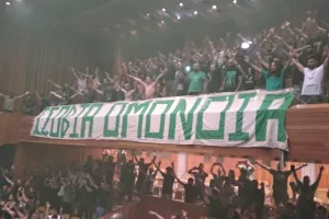 ΘΥΡΑ 9/"Η πιο σημαντική συνέλευση"