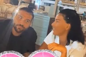 "LOVE... Μπούμπα"