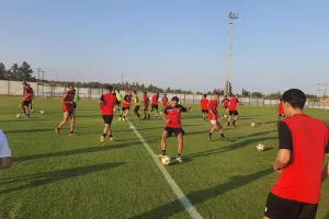 ΦΩΤΟΣ/"Πρώτη προπόνηση στο σπίτι μας" 