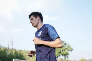Προτελευταία... με μπάλα (Φώτος)