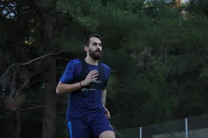 Προτελευταία... με μπάλα (Φώτος)