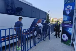 (ΒΙΝΤΕΟ/ΦΩΤΟΣ) Ο Απόλλωνας στο "ΠΑΠ" με... μάσκες