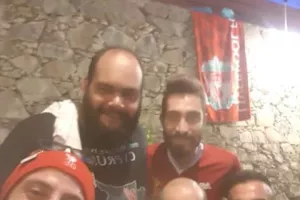 Το... έκαψαν για τη ΛΙΒΕΡΠΟΥΛ στο Καλό Χωριό! (ΦΩΤΟΣ)