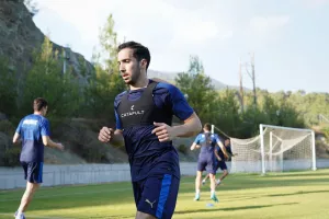 Προτελευταία... με μπάλα (Φώτος)