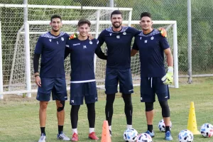 ΟΜΟΝΟΙΑ/Η τετράδα θέλει και λίγη... τύχη