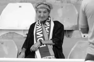 ΘΛΙΨΗ στον Εθνικό - Απεβίωσε η γιαγιά Κυριακού