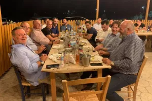 XAMOΓΕΛΑ!