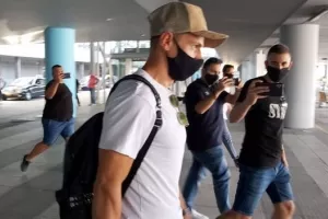 ΠΑΟΚ: Έφτασε στη Θεσσαλονίκη ο Σβαμπ (βίντεο)