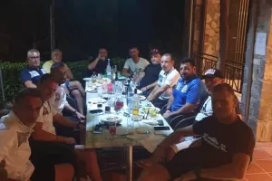 Τραπέζι και... ευχαριστίες/ΦΩΤΟΣ