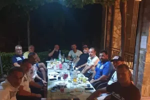 Τραπέζι και... ευχαριστίες/ΦΩΤΟΣ