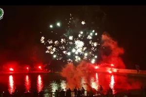 ΘΥΡΑ 9 για το Beach Party
