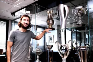 Τα κλικ από την ανανέωση του Τσιγκρίνσκι (φώτος)