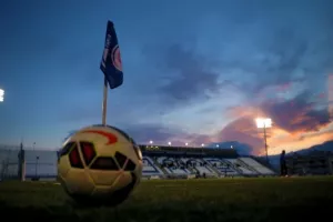 Ποια γήπεδα πρότεινε ο Ολυμπιακός και ποια η ΑΕΚ