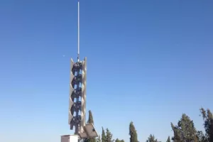 Ήχησαν οι ΣΕΙΡΗΝΕΣ, ξύπνησαν μνήμες... (βίντεο)