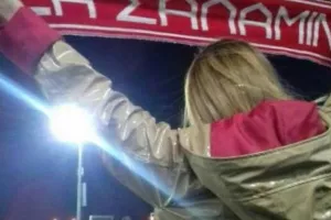 ΧΡΟΝΙΑ πολλά και... ΚΟΚΚΙΝΑ!
