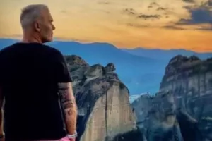 Ο Στελλάρας...