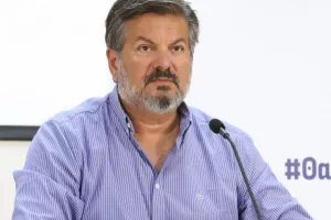 "Δεν είναι αστεία τα πράγματα- Άμεση τήρηση μέτρων" (Δρ. Κωστρίκης) 