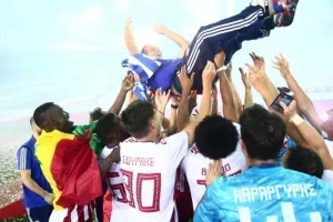 Πέταξαν στον... αέρα τον Μαρτίνς! (Φώτος)