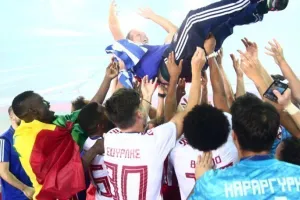 Πέταξαν στον... αέρα τον Μαρτίνς! (Φώτος)