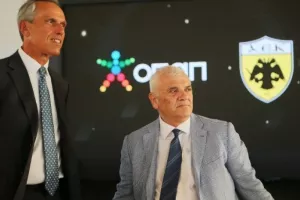 Αγιά Σοφιά: Και με τη βούλα... «ΟΠΑΠ Arena»!