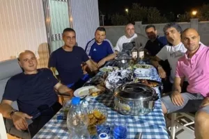 Έφαγαν... καλά/Τιμούρ