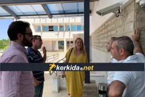 Πηγαδάκι με Αριάδνη στα... κίτρινα
