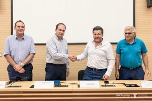 Υπογραφές με "Big Sofo"