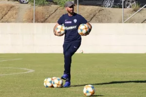 "Κιτρινοπράσινο" το φιλικό με... Κωνσταντίνου! (φώτος)