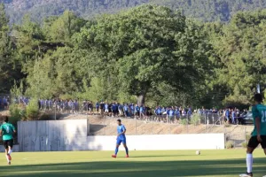 ΧΑΜΟΣ... οι Μαχητές με καπνογόνα/ΦΩΤΟΣ