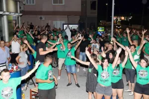 57 ΚΛΙΚΣ απ΄το πάρτι των οργανωμένων/ΟΜΟΝΟΙΑ