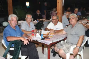 ΟΜΟΝΟΙΑ/ΦΩΤΟΣ- Εγκαίνια με... μεγάλες μορφές