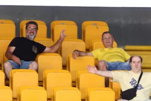 Φιλική... ανατροπή με Μπένσοπ! (φώτος)