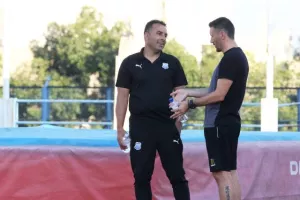 Φιλική... ανατροπή με Μπένσοπ! (φώτος)