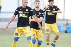 ΑΠΟΕΛ/Φιλικό "μηδέν" με "ντεμπούτο" για τέσσερις (φώτος)