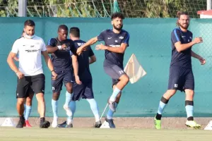 ΑΠΟΕΛ/Φιλικό "μηδέν" με "ντεμπούτο" για τέσσερις (φώτος)