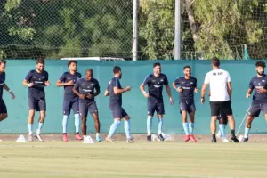 ΑΠΟΕΛ/Φιλικό "μηδέν" με "ντεμπούτο" για τέσσερις (φώτος)