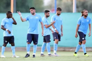 ΑΠΟΕΛ/Φιλικό "μηδέν" με "ντεμπούτο" για τέσσερις (φώτος)
