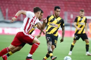 «Καλύτερη ομάδα ο Ολυμπιακός, αλλά θα δούμε άλλη ΑΕΚ στον τελικό»