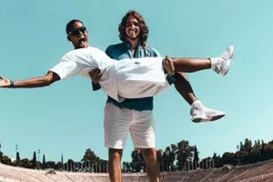 Εξόρμηση για Τσιτσιπά και Καραλή στην Αθήνα