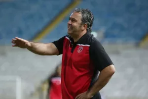 Γαλαζοκίτρινο το φιλικό με Λουντέμο και Τάμαρι (φώτος)