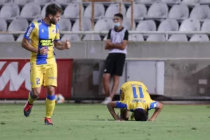 Γαλαζοκίτρινο το φιλικό με Λουντέμο και Τάμαρι (φώτος)