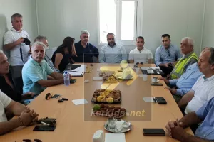 ΦΩΤΟΣ/Η σύσκεψη για το γήπεδο Λεμεσού