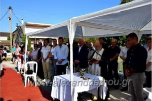 Ιτούδης: Έφτιαξε γήπεδο στα Τρίκαλα Ημαθίας (Φώτος)