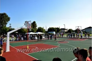 Ιτούδης: Έφτιαξε γήπεδο στα Τρίκαλα Ημαθίας (Φώτος)