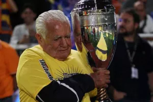 Μεγάλο πένθος στο ΑΠΟΕΛ/"Εφυγε" ο κύριος Αντωνάκης
