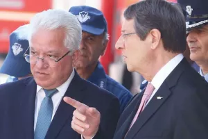 ΙΩΝΑΣ/υποψήφιος
